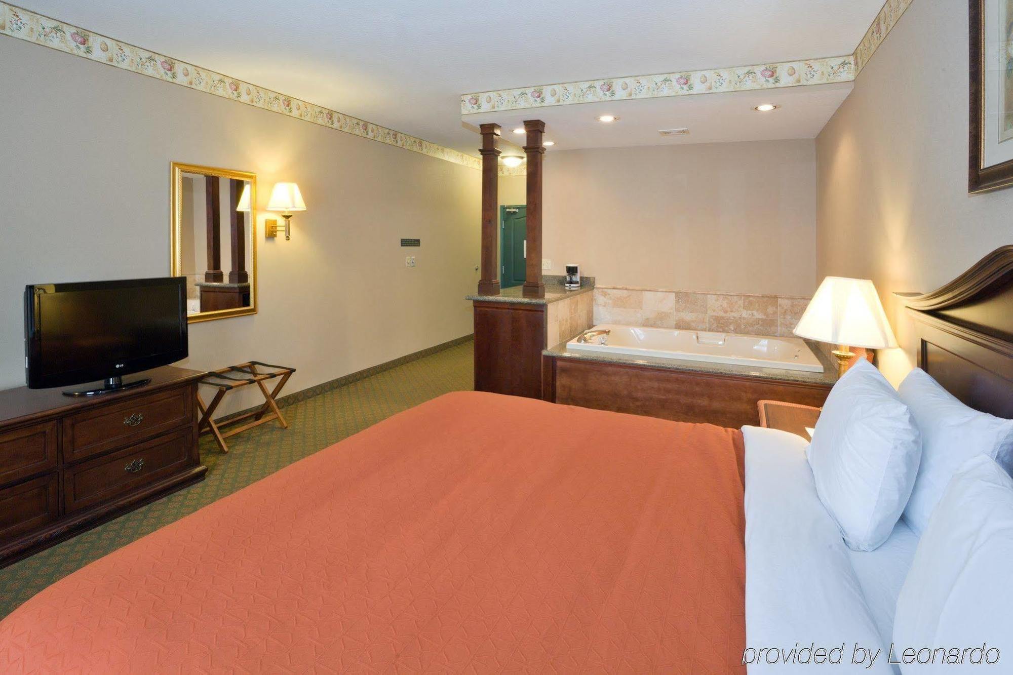 Holiday Inn Express Jackson By Ihg Exterior foto